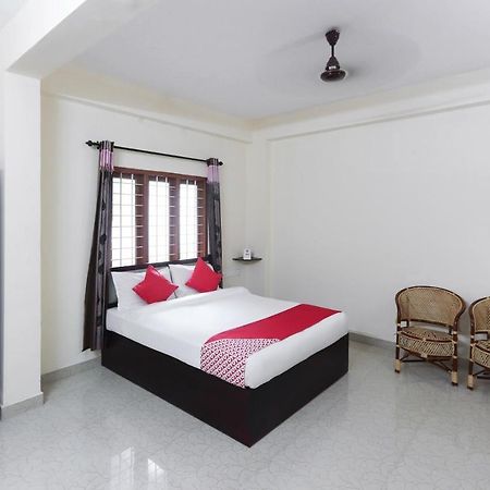 Oyo 49244 Green Castle Residency Hotel Nedumkandam Exterior foto
