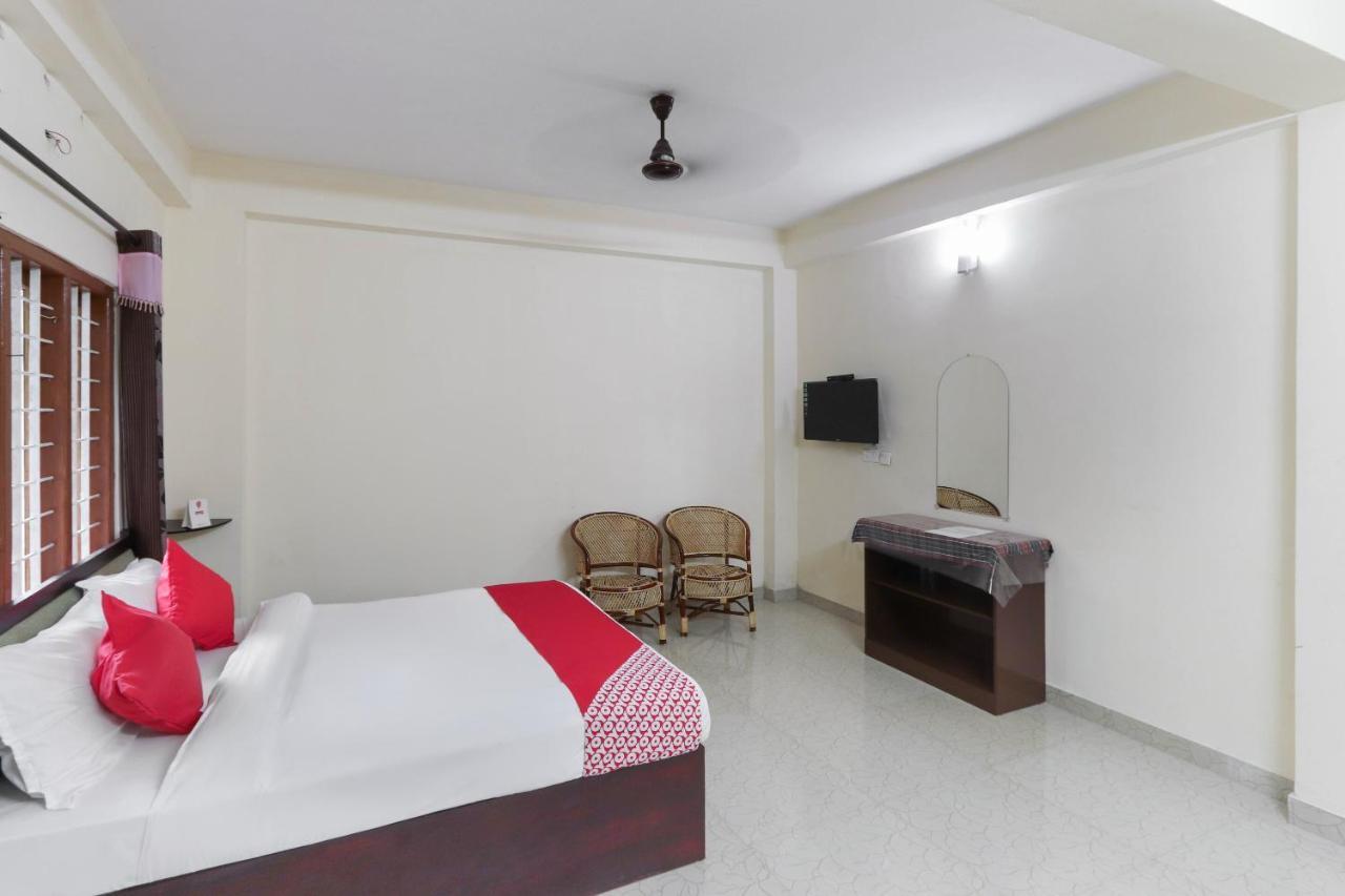 Oyo 49244 Green Castle Residency Hotel Nedumkandam Exterior foto