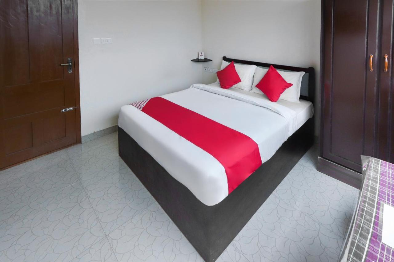 Oyo 49244 Green Castle Residency Hotel Nedumkandam Exterior foto